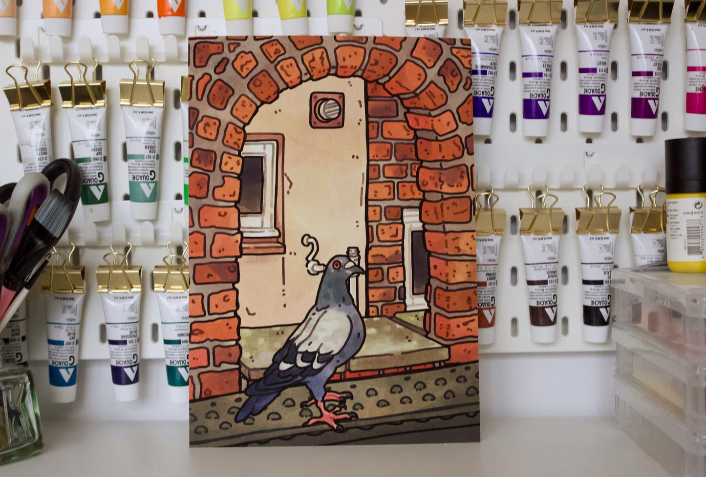 Pigeon in the arch